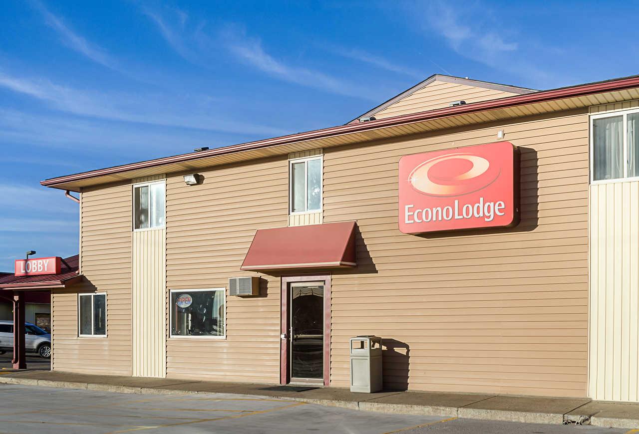 Econo Lodge Hays I-70 Exterior photo